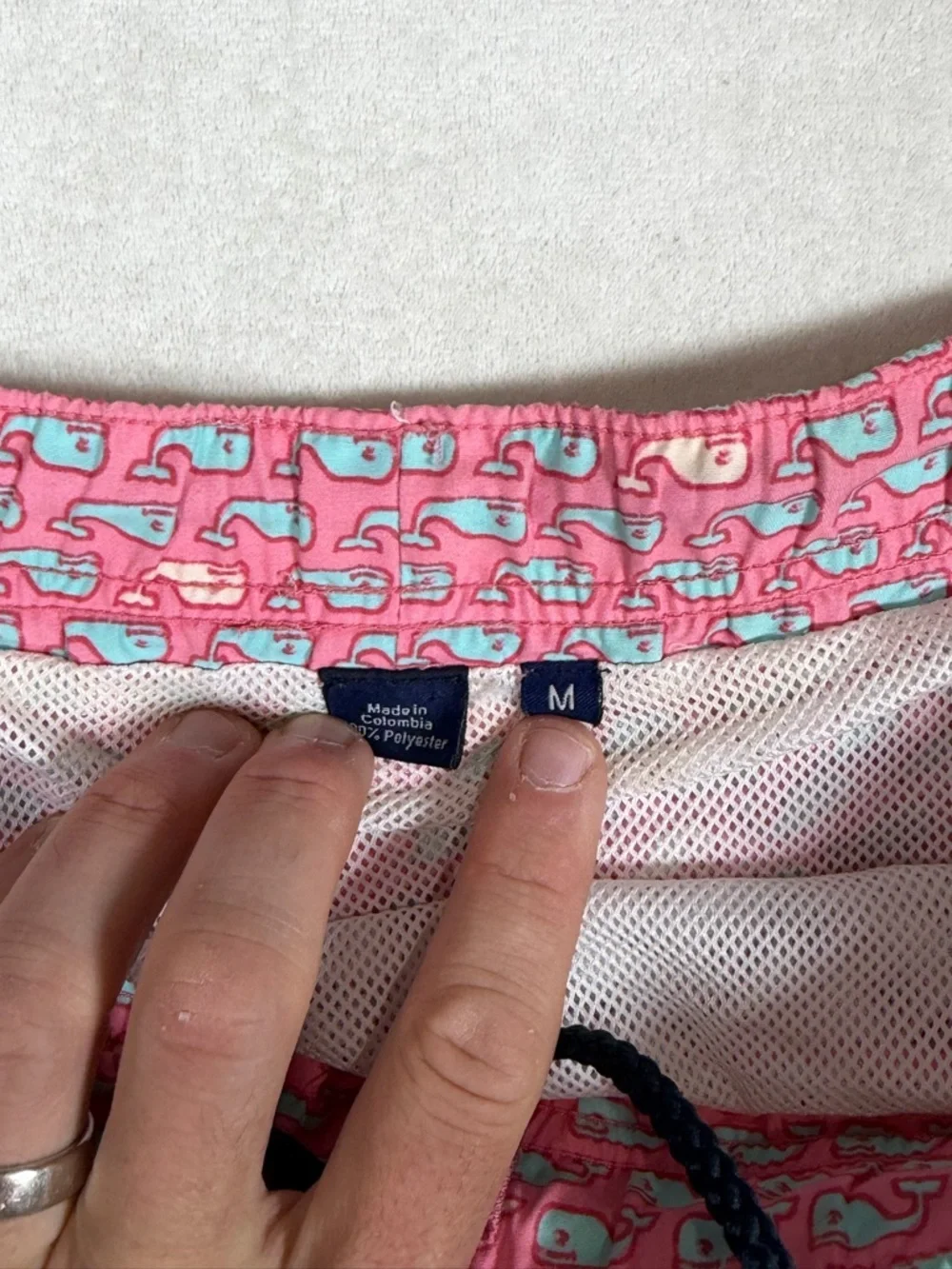 Vineyard Vines Size Medium Pink All Over Pattern Whale Print Swim Trunks